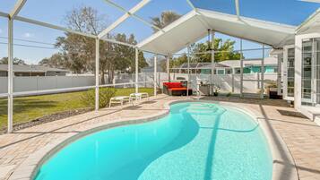 Rumah (3 Bedrooms) | Bagian depan properti