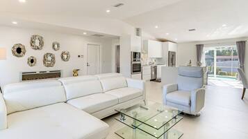 Rumah (3 Bedrooms) | Interior