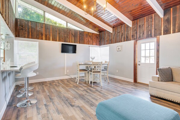 Interior - Fishing Paradise: Lake Poinsett Home w/ Deck! (Cocoa)