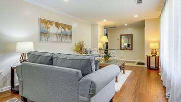 Rumah (2 Bedrooms) | Bagian depan properti