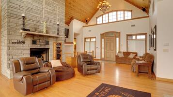 House (4 Bedrooms) | Interior