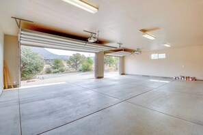 House (4 Bedrooms) | Interior - Winter Haven w/ Mtn Views in Prescott Valley (Prescott Valley)