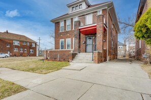 Apartment (3 Bedrooms) | Interior - Detroit Apt Near Motown & Dia: Pet-friendly (Detroit)