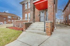 Apartment (3 Bedrooms) | Interior - Pet-friendly Detroit Stay Near Motown & DIA (Detroit)