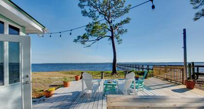 Relax & Refresh: Waterfront Cottage in Panacea