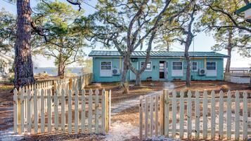 Cottage (2 Bedrooms) | Interior