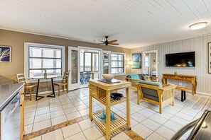 Cottage (2 Bedrooms) | Interior