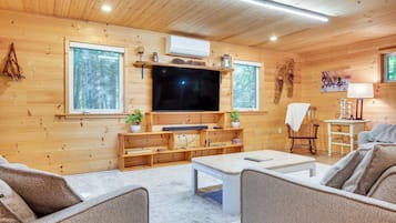 House (1 Bedroom) | Interior