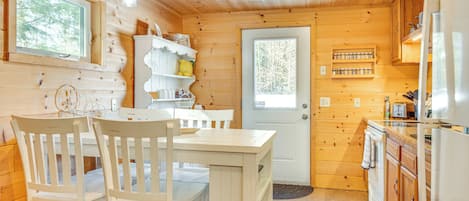 House (1 Bedroom) | Interior