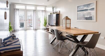 Downtown Grand Haven condo next to boardwalk!