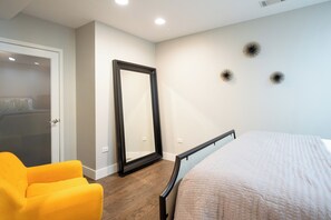2 habitaciones, tabla de planchar con plancha y wifi gratis 