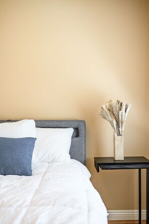 4 bedrooms, Internet - Cozy Getaway Bright Clean Fully Equipped (Upland)