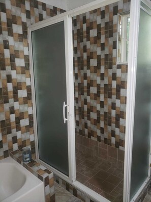 Shared Dormitory, 3 Bedrooms, Accessible, Smoking | Bathroom - Room in House - Charming Kingston Room for Rent - Private Entrance & Full Access (Kingston)