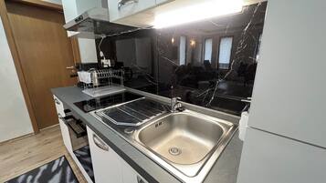 Apartment, 1 Bedroom, Accessible, Smoking | Bahagian dalam