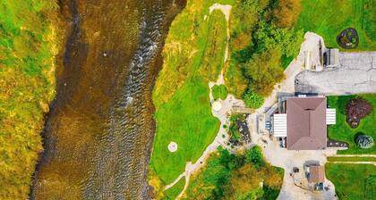 Beautiful Bungalow on Grand River in Fergus.