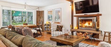 House, 2 Bedrooms | Living area | Smart TV, streaming services