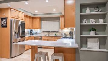 House (4 Bedrooms) | Private kitchen
