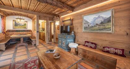 Casa Col, near the ski slopes with view of the Dolomites