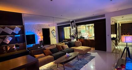 Charming 2-bedroom condo in Muscat with WiFi, fitness room, AC