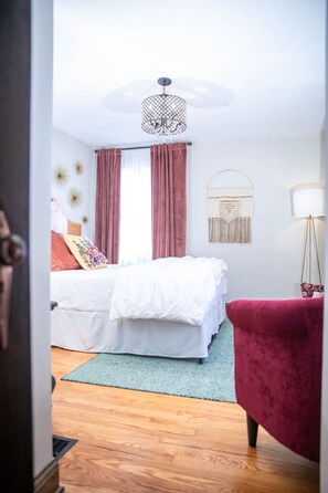 Desk, iron/ironing board, free WiFi, bed sheets