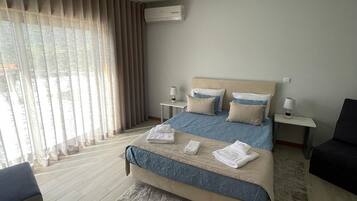 6 bedrooms, WiFi