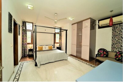 3 Bedroom Apartment, Defence Colony, New Delhi