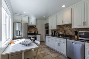 Comfort-Haus (2 Bedrooms) | Eigene Küche | Mikrowelle, Ofen, Espressomaschine, Wasserkocher mit Kaffee-/Teezubehör