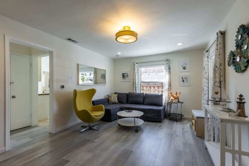 @ Marbella Lane - Convenient Home in Sunnyvale