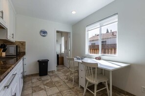 Comfort House (2 Bedrooms) | 2 bedrooms, desk, laptop workspace, iron/ironing board - @ Marbella Lane - Convenient Home 9-min to Levi's (Sunnyvale)