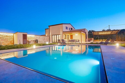 VILLA AL-KURUM 2