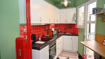 Cafetera/tetera, tetera/pava eléctrica