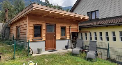 Kleinem Chalet im Garten