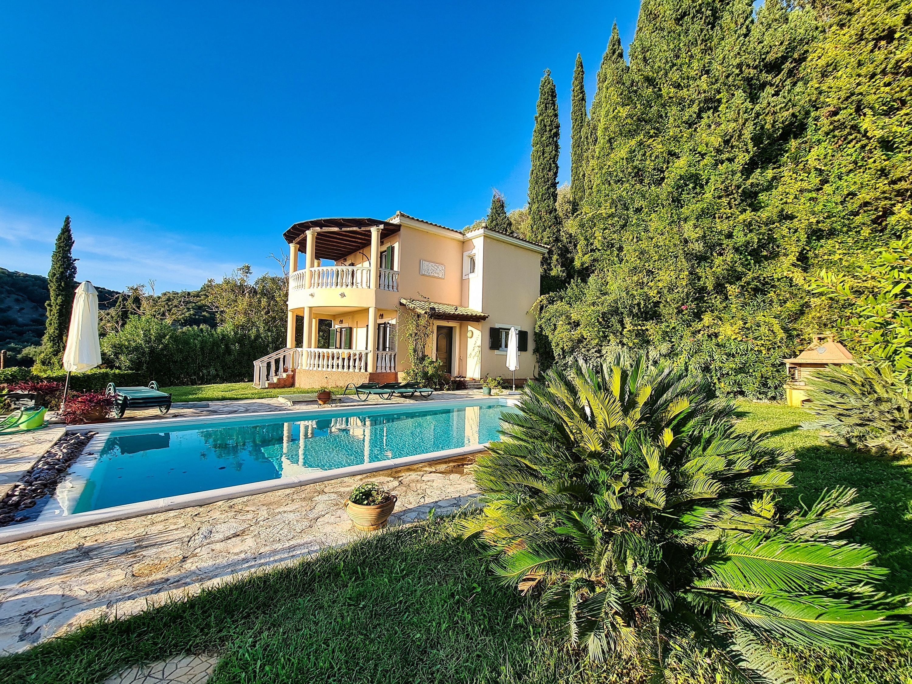 Villa, Smoking | 23 bedrooms