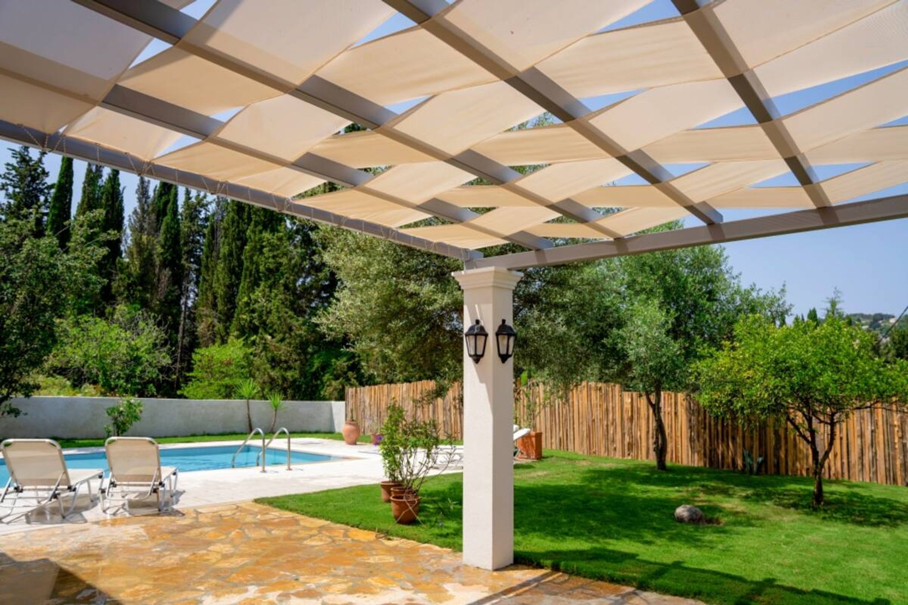 別墅, 吸煙房 | 23 間睡房