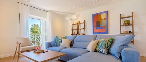 Villa, Smoking | 23 bedrooms