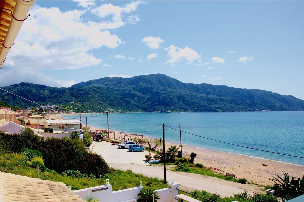 公寓, 吸煙房 | 23 間睡房