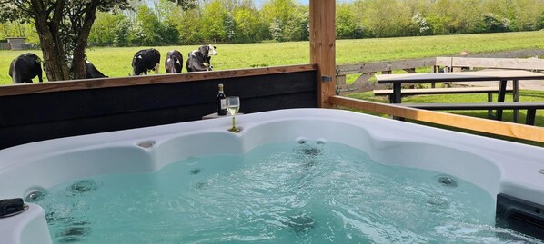 مغطس سب ا خارجي