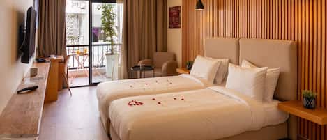 Comfort Twin Room, Balcony, City View | In-room safe, desk, laptop workspace, free WiFi