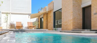 Portal Chalets With Private Pool-AlRawda
