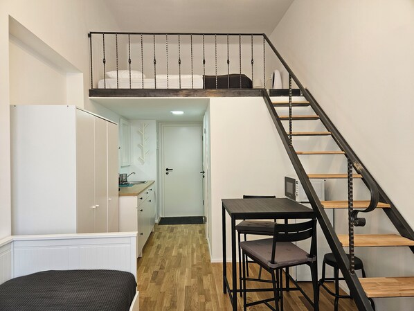 Desk, iron/ironing board, free WiFi, bed sheets