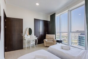 2 bedrooms, iron/ironing board, free WiFi, bed sheets - Premium 2 Bed| High Floor, Panoramic Skyline Views I Torch Tower (Dubai Marina)