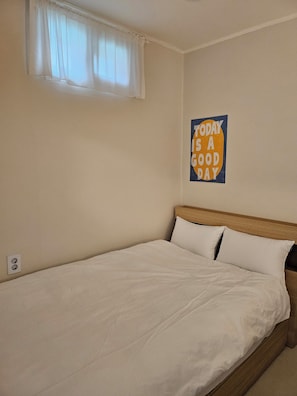 Single Room | Premium bedding, free WiFi, bed sheets