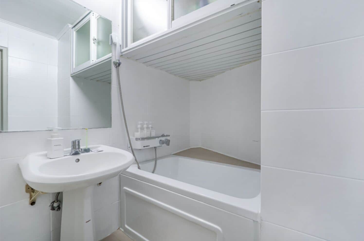 Single Room (MUST Contact Hotel Before Check-in) | Bathroom
