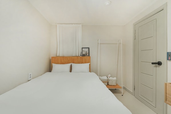 Doppelzimmer | Hochwertige Bettwaren, kostenloses WLAN, Bettwäsche