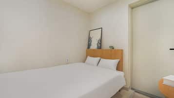 Double Room Single Use (MUST Contact Hotel Before Check-in) | Premium bedding, free WiFi, bed sheets