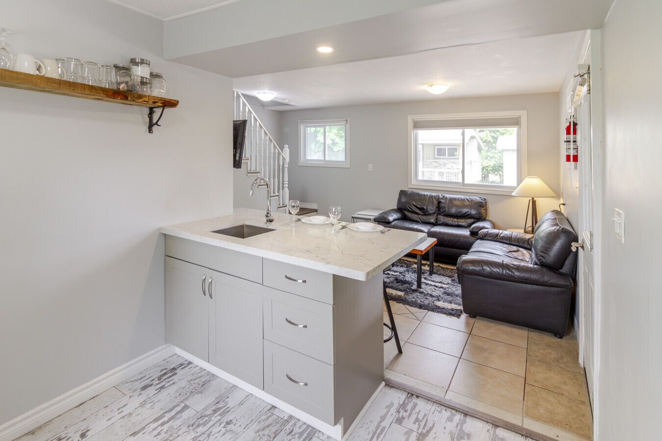 المنشأة من الداخل