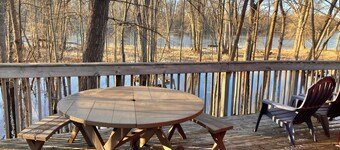 Bear Point Hideout on Menominee River