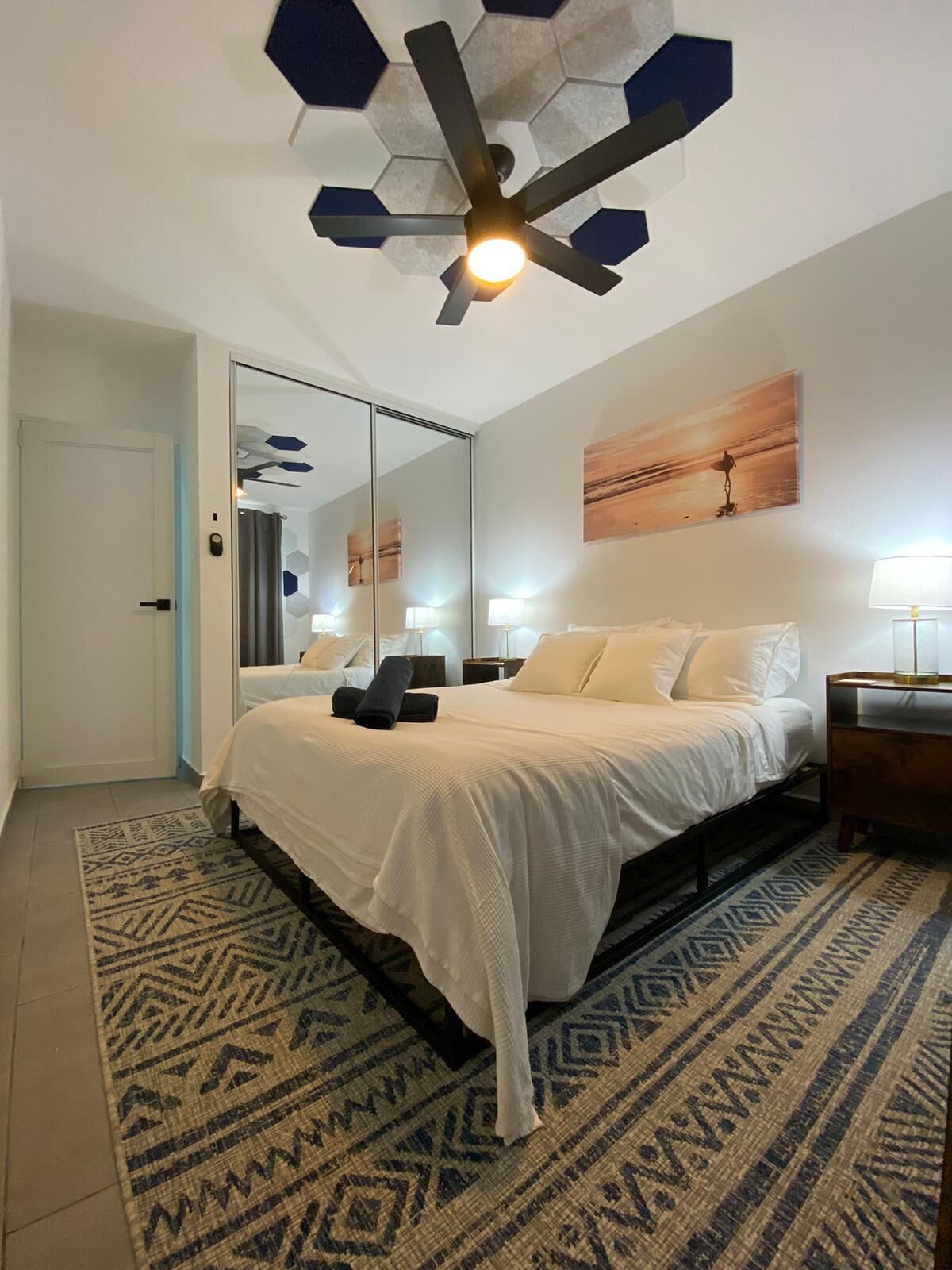 Casa conforto, sacada, ao lado da piscina | 3 quartos, cortinas blackout, ferros/tábuas de passar roupa