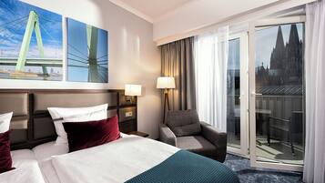 2 Schlafzimmer, Schreibtisch, Bügeleisen/Bügelbrett, Reisekinderbett