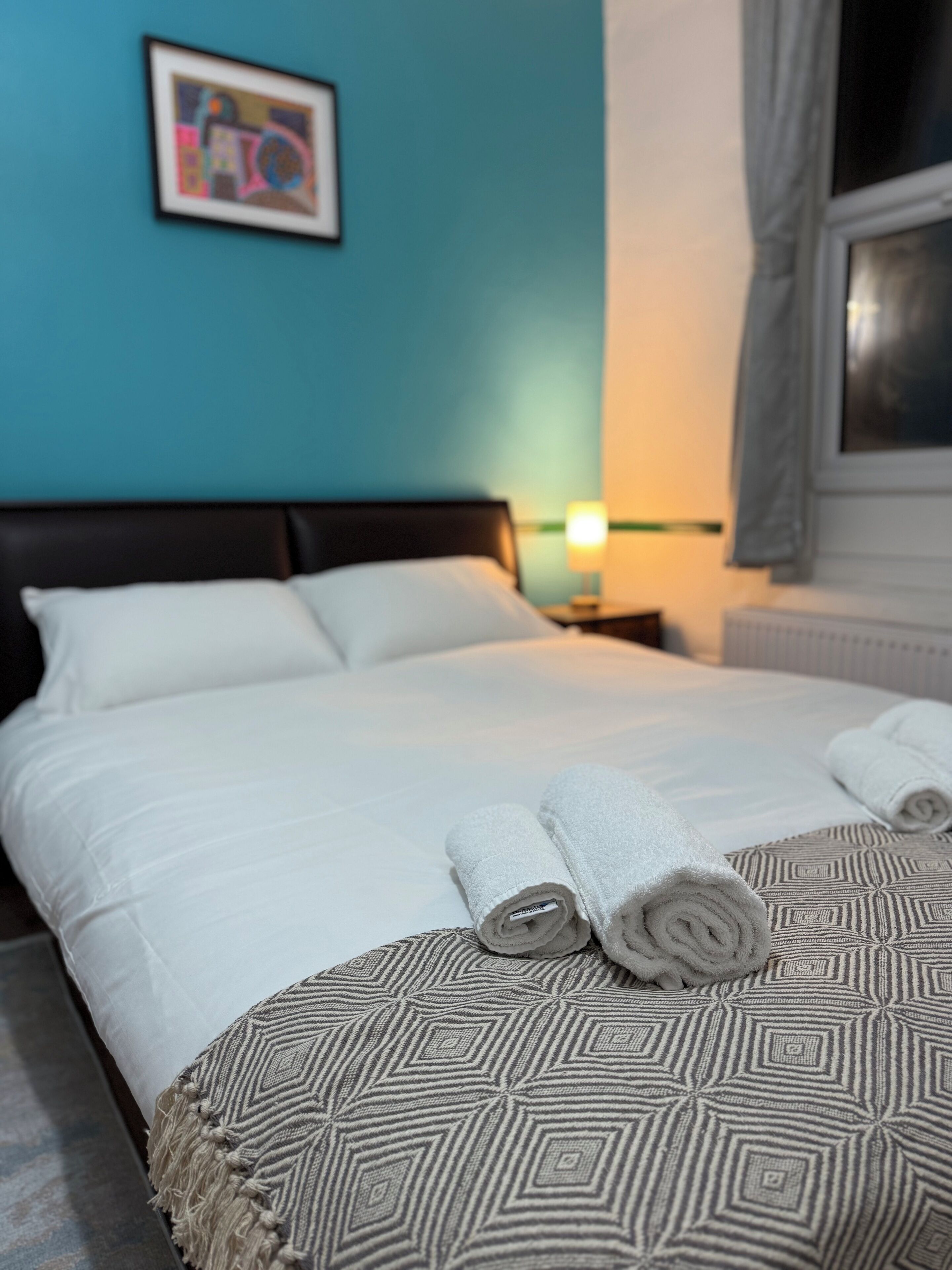 4 bedrooms, desk, iron/ironing board, WiFi